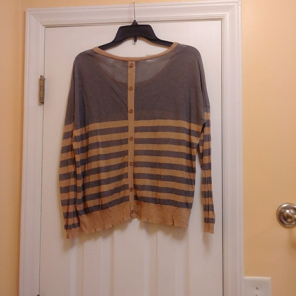 Cecico Women's Blouse Size Small Gray Striped - Picture 2 of 3